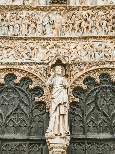 White concrete statue
